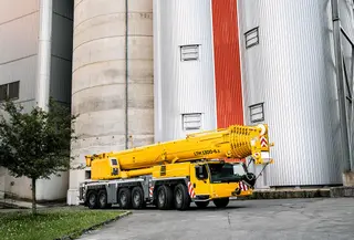 Image of a rental machine of type Mobile crane 300 tons | Liebherr LTM 1300 6.3