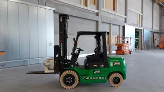 Image of a rental machine of type 3,5 Tons Electric | EP EFL352 6000 mm