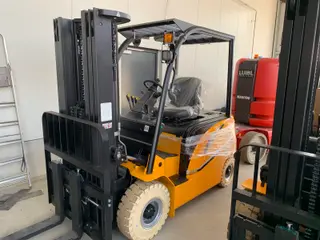 Vorschaubild 3 einer Mietmaschine vom Typ 3,5 ton elektrische | Maximum Heftruck FBA35-JZ 4500 mm