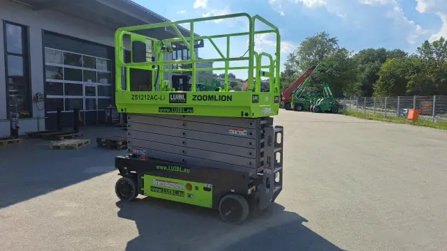 Bild 2 einer Mietmaschine vom Typ SBE-138 | Zoomlion ZS1212AC-Li