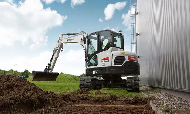 Bild 0 einer Mietmaschine vom Typ 8.5 Tons Compact Excavator | Bobcat E85