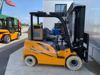 Vorschaubild 1 einer Mietmaschine vom Typ 3,5 ton elektrische | Maximum Heftruck FBA35-JZ 4500 mm