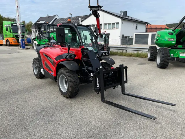 Bild 1 einer Mietmaschine vom Typ TSS-1204 | Manitou ULM 412