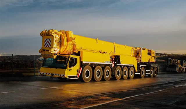 Bild 0 einer Mietmaschine vom Typ Mobile crane 750 tons | Liebherr LTM 1750 9.1