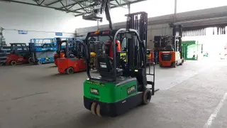 Vorschaubild 3 einer Mietmaschine vom Typ 1.8 tons electric three-wheeler | EP CPD18TV8 6000 mm