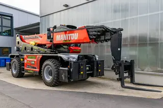 Vorschaubild 2 einer Mietmaschine vom Typ Rotating Telehandler TSR-7035 ES | Manitou MRT 3570 ES