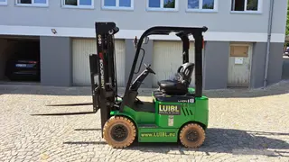 Image of a rental machine of type 1.8 tons electric four-wheeler | EP EFL181 4800 mm
