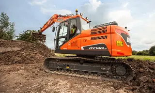 Image of a rental machine of type 14 Ton Crawler Excavator | Doosan DX-140LC-5