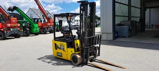 Vorschaubild 1 einer Mietmaschine vom Typ 1.8 tonne electric tricycle | Hyundai 18BT-9 5500 mm