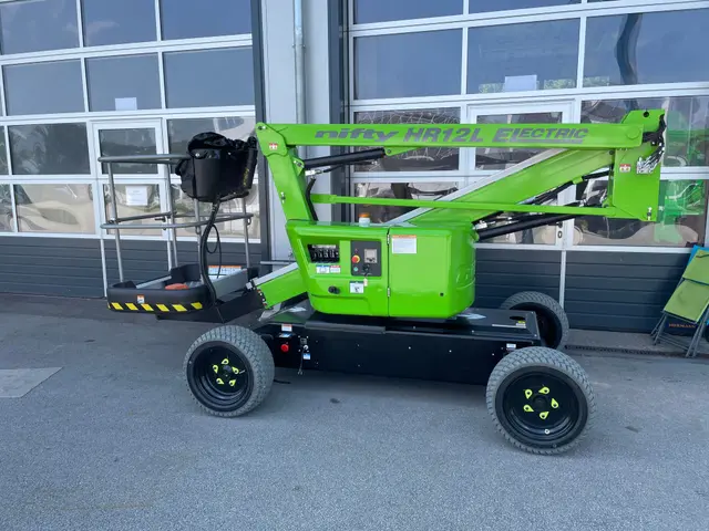 Bild 3 einer Mietmaschine vom Typ GTE-121L | Niftylift HR12L