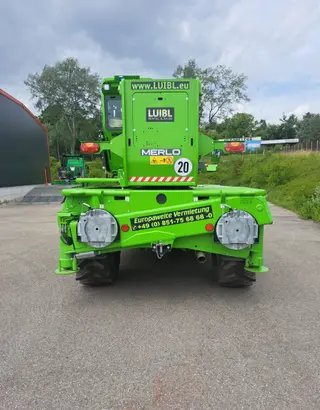 Vorschaubild 2 einer Mietmaschine vom Typ TSR-5026 | Merlo Roto 50.26S