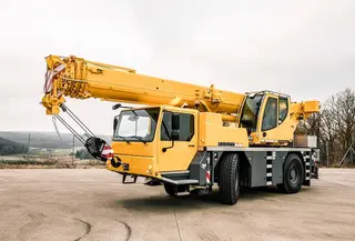 Image of a rental machine of type Mobilkran 40 Tonnen | Liebherr LTM 1040 2.1
